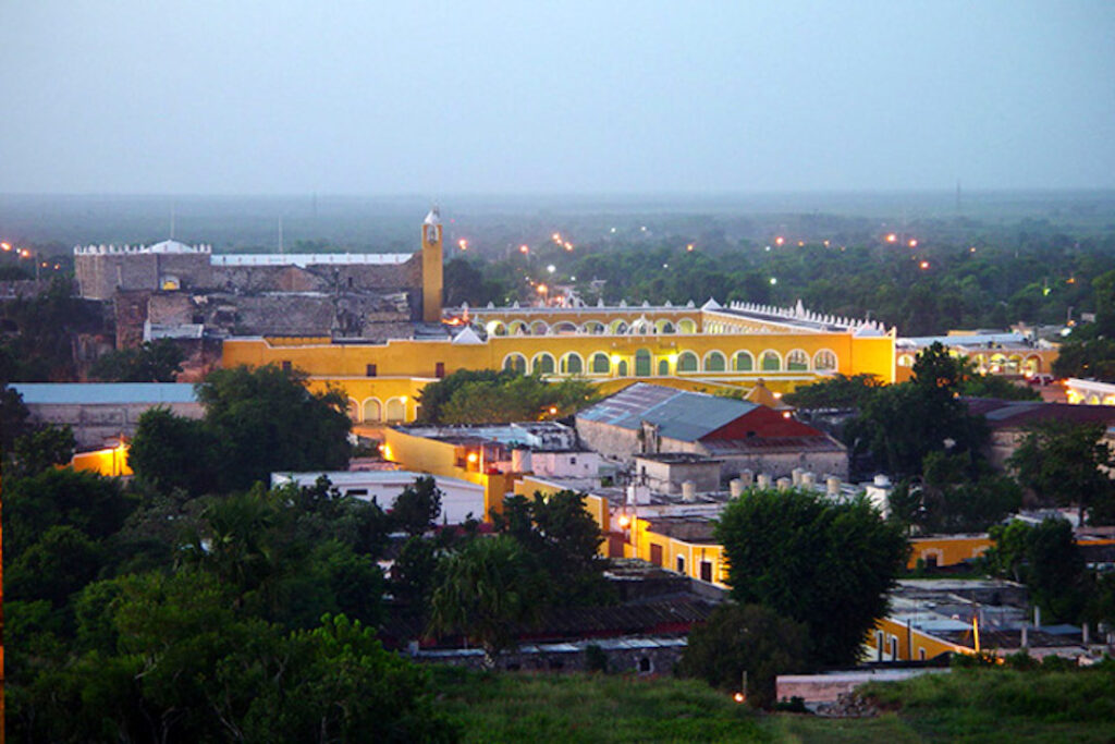 Convento de San Antonio de Padua en Izamal yucatán