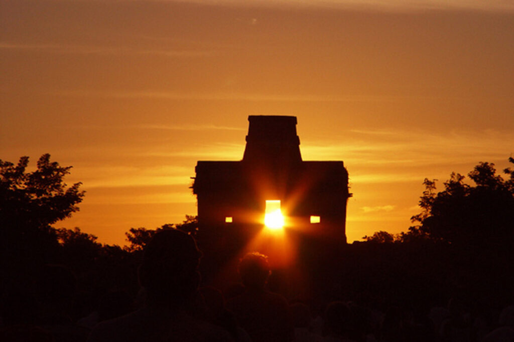 Zona arqueológica de Dzibilchaltún Yucatán