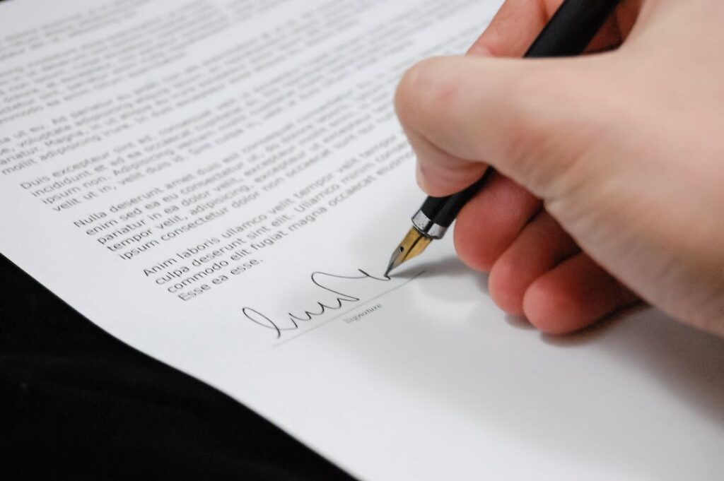 firma de contrato de compra venta inmobiliaria